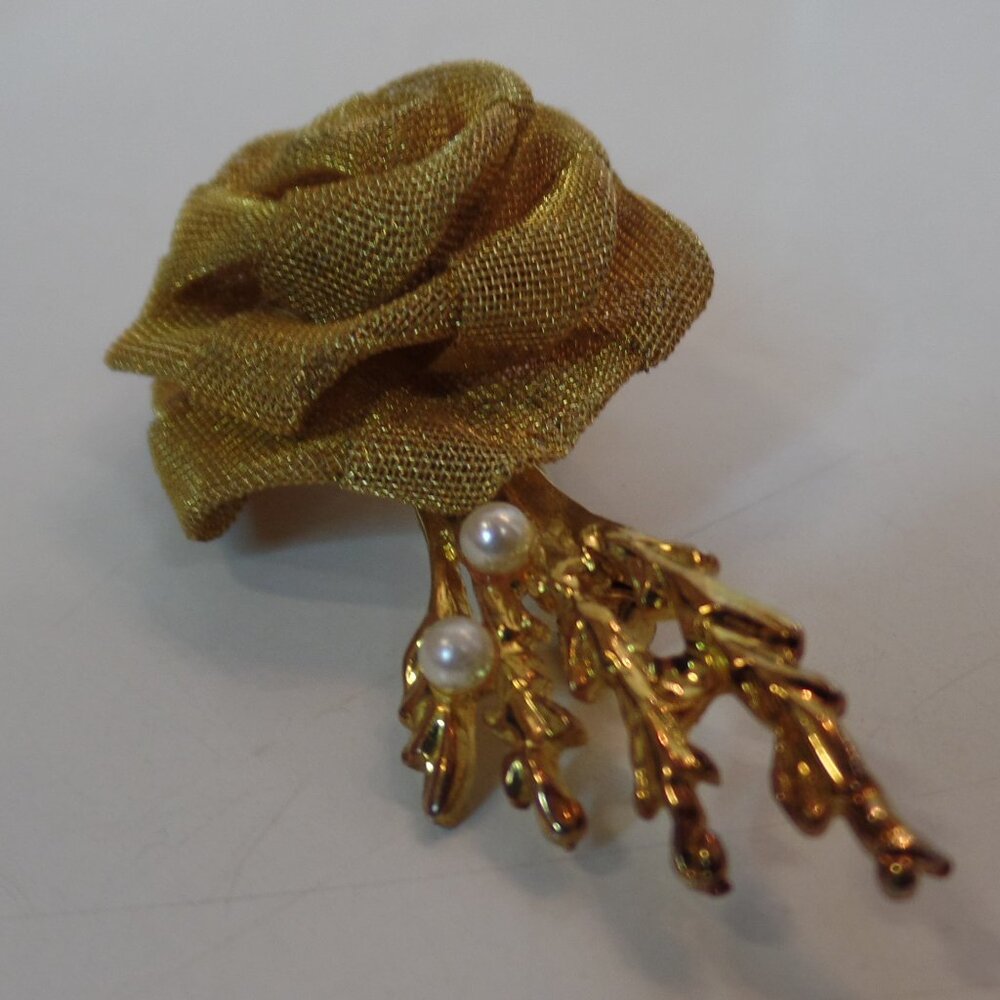 Vintage Goldtone Mesh Rose & Faux Pearl Leaves Brooch Pin Apx 2.5 Long